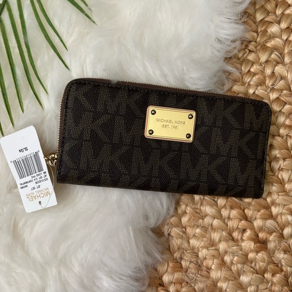 MICHAEL KORS Logo Zip Around Wallet NWT - Picture 6 of 7